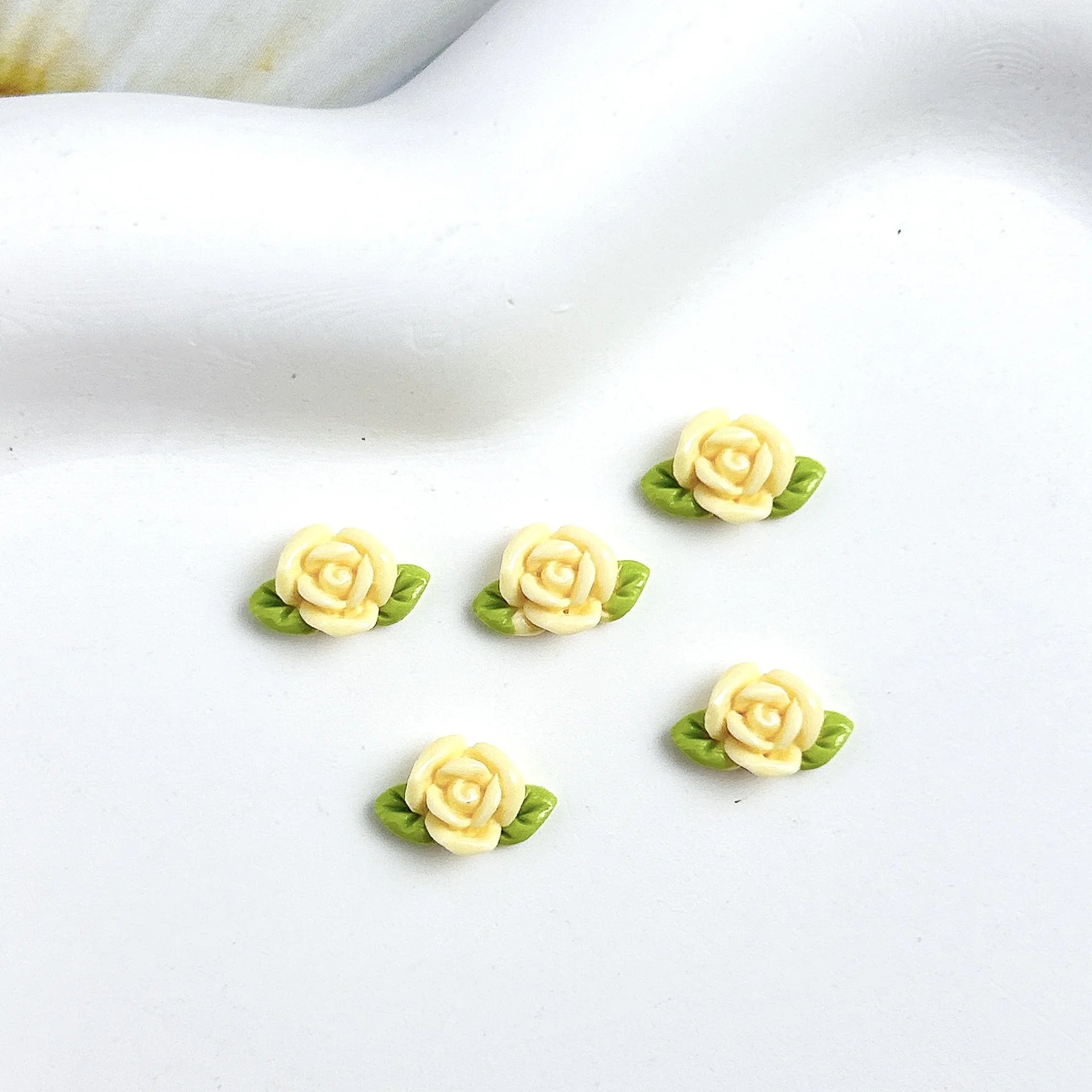 Leaf Flowers Nail Charms 3D Resin Luminous Rose Nail Decorations 10*7mm Multi Colors Flowers Trendy Nail Arts Accessory DIY 10pc
