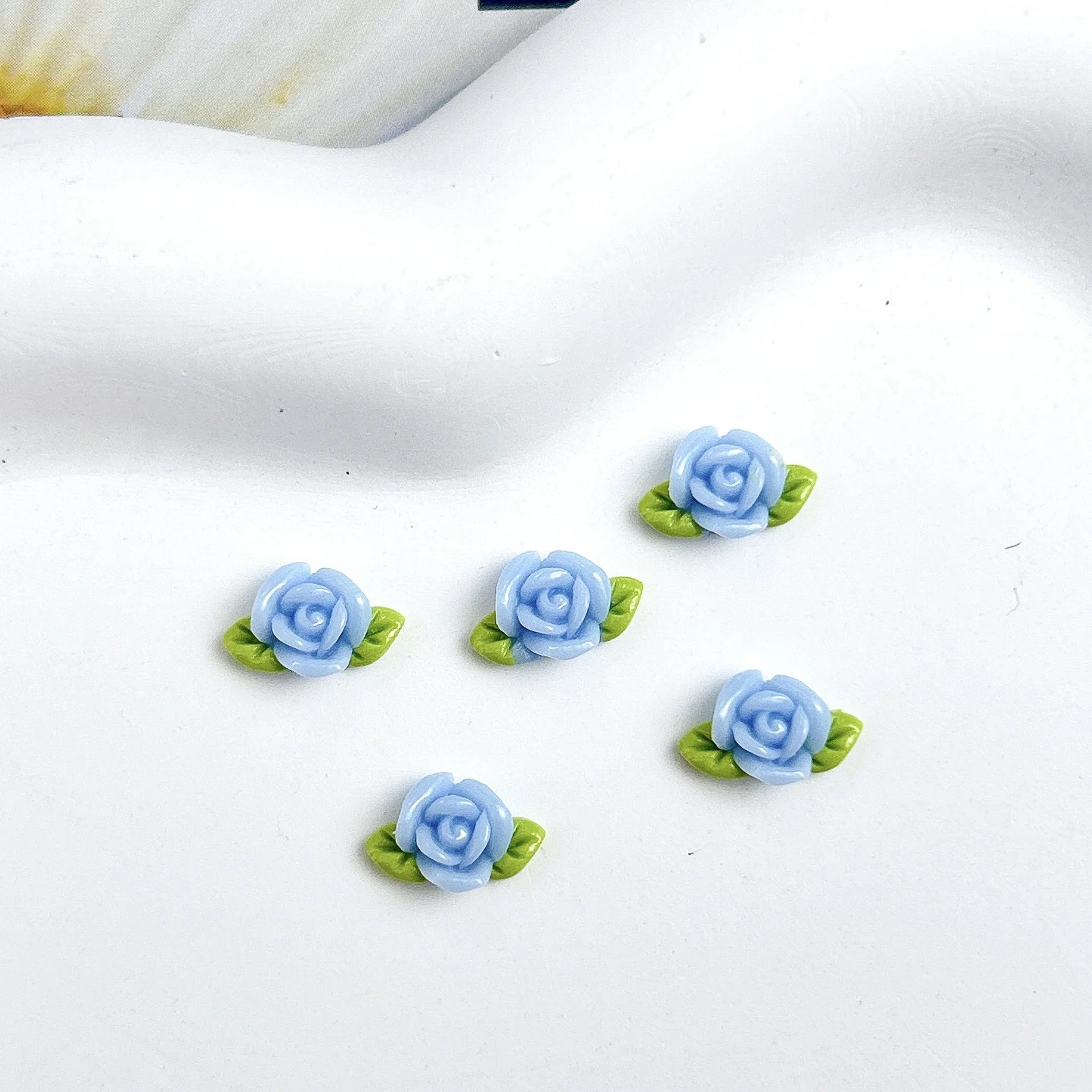Leaf Flowers Nail Charms 3D Resin Luminous Rose Nail Decorations 10*7mm Multi Colors Flowers Trendy Nail Arts Accessory DIY 10pc