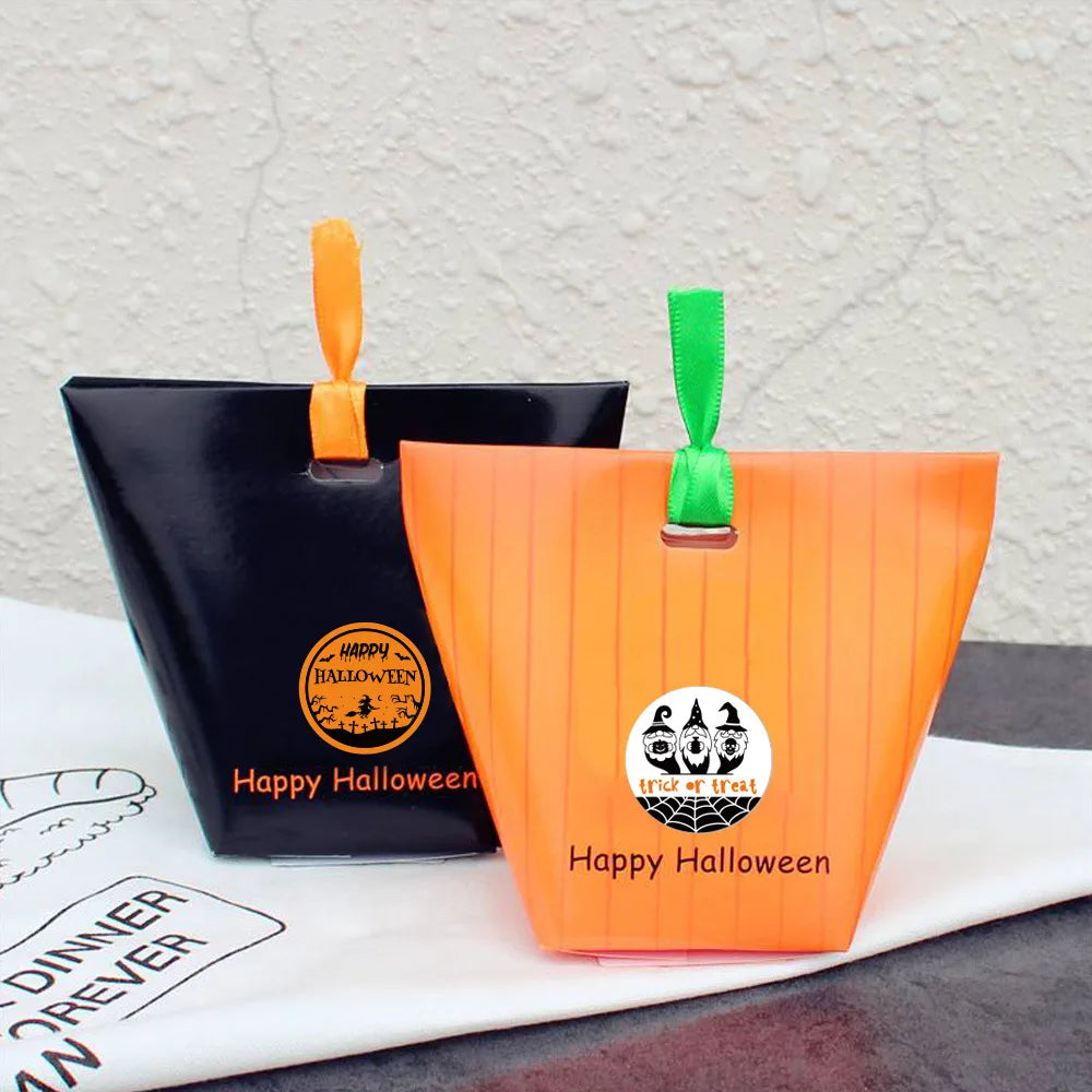 500Pcs/Roll Halloween Themed Gift Sealing Stickers 2.5cm/1.0in DlY Holiday Decoration Trick or Treat Labels Perfect For Adorning