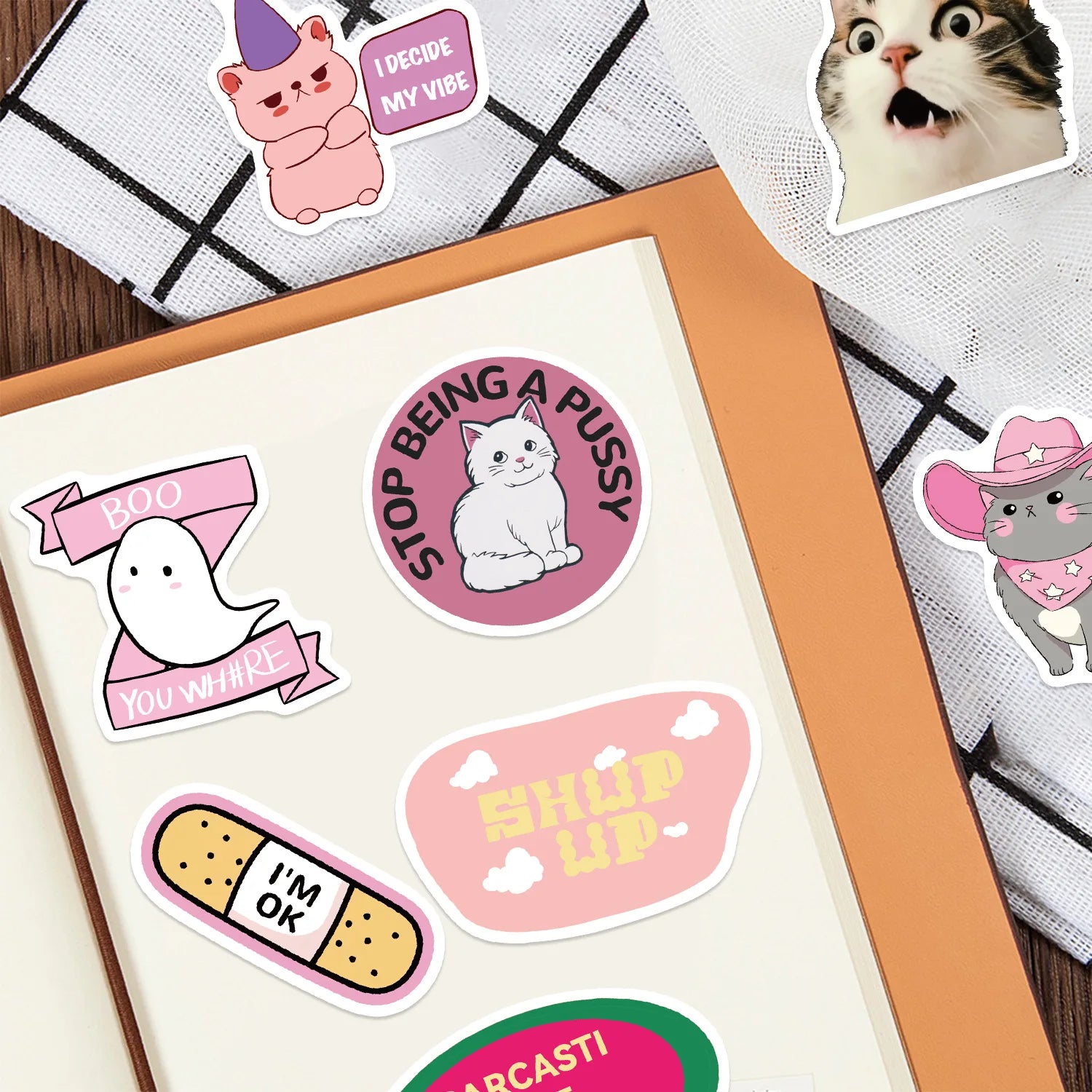 100PCS Cartoon Pink Fun MEME Graffiti Stickers DIY Decoration Guitar Notebook Luggage DIY Waterproof Stationary Stickers