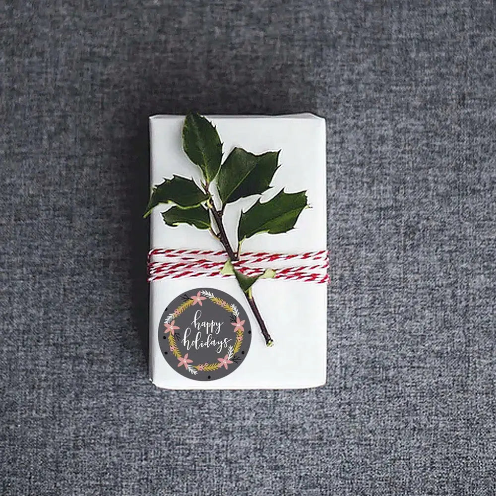 500pcs Merry Christmas Stickers 1 inch Round Christmas Tags Stickers for kids Gift Baking Package Envelope Stationery Decor