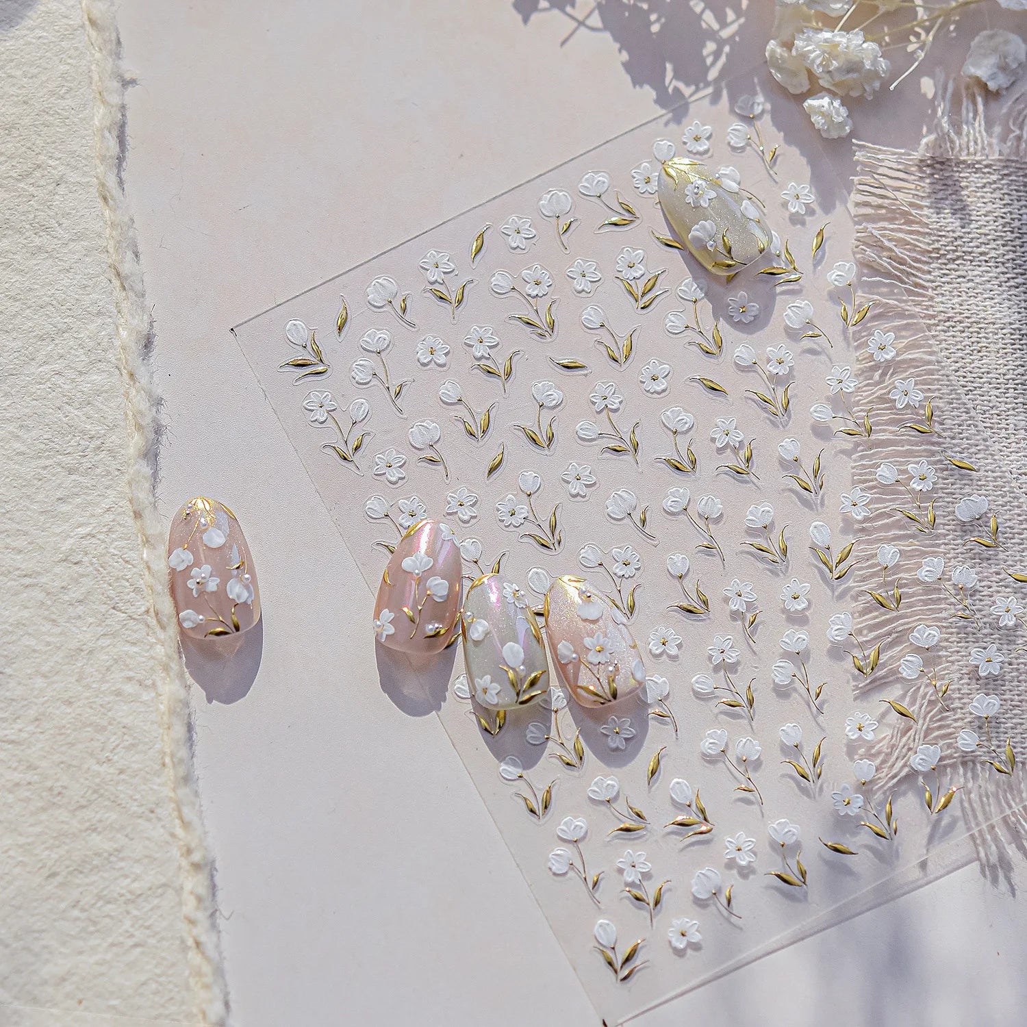 Gold Leaf White Flower Bouquet Floral Petal Tulip Bloom Charming Retro Metal Self Adhesive 5D Nail Art Sticker Manicure Decals