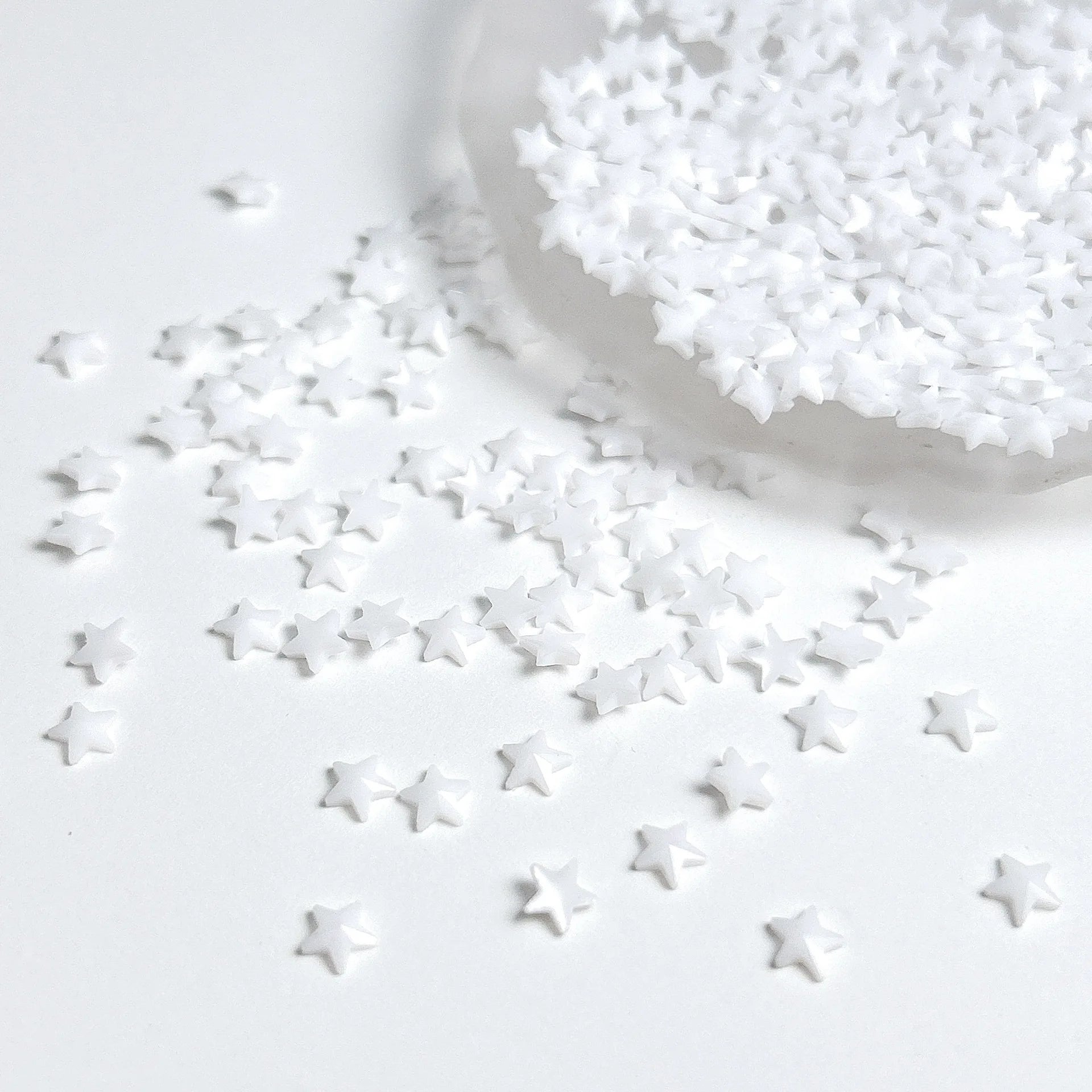 30pcs Sweet Mini Star Nail Charms Multi Colors Pentagram Resin Rhinestones Nail Art Decorations DIY Nail Art Accessory Materials
