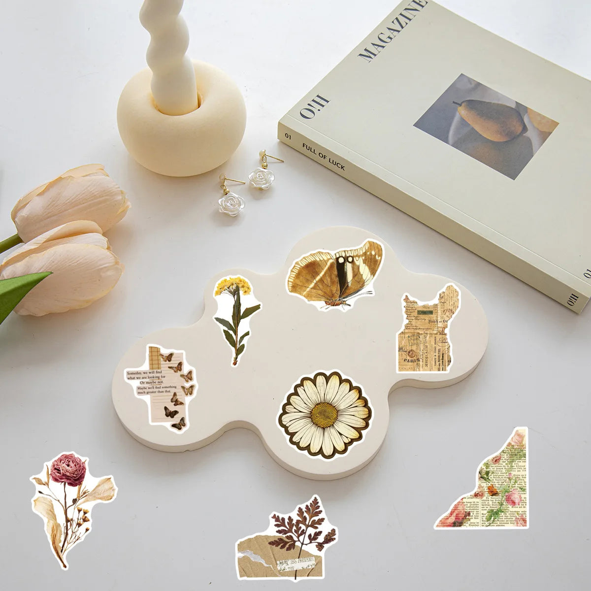 50/100 Pcs Vintage Book Aesthetic Element Stickers DIY for Helmet Guitar Skate Cup Stationery Box Diary Desk File Holder Decals