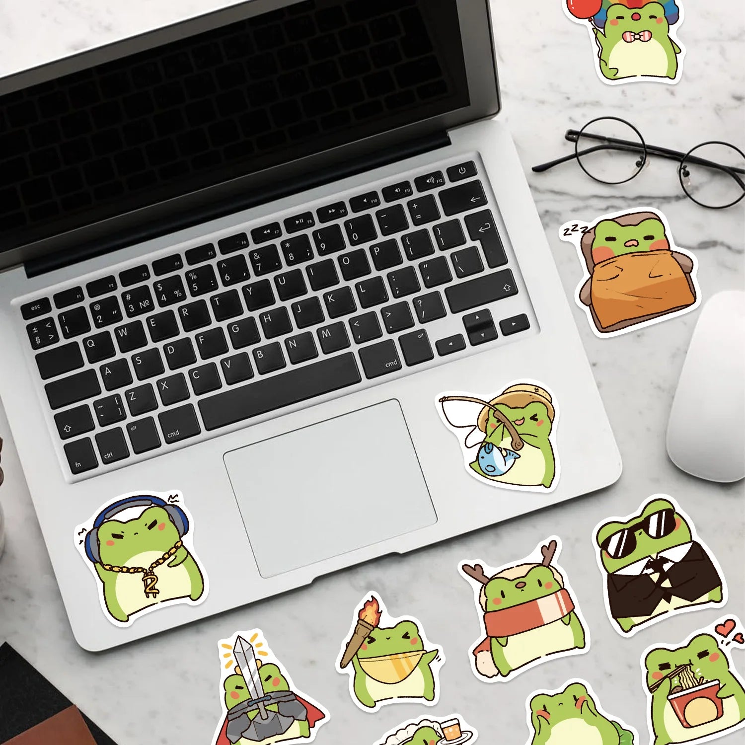 ‌50/100Pcs Funny Cartoon Frog Stickers - Unique Non-repeating Waterproof Decals for Phone, Cup, Notebook, Fridge, Pencil Box