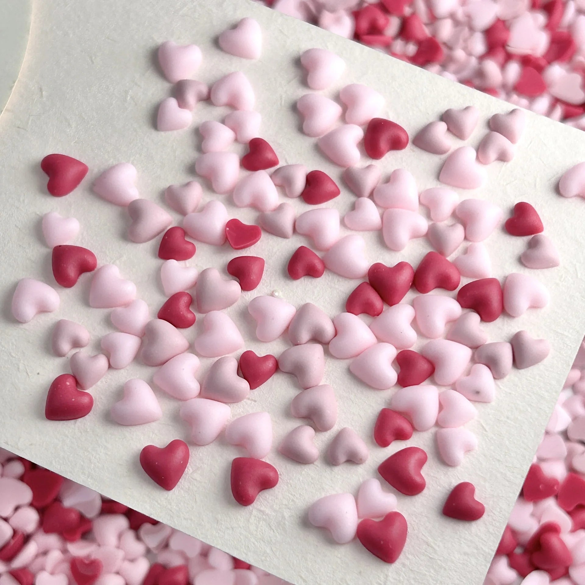 Heart-shaped Nail Accessory Sweet Pink Resin with Rhinestones Nail Art Decorations 5/6mm Love Heart Cute Nail Charms Jewelry DIY