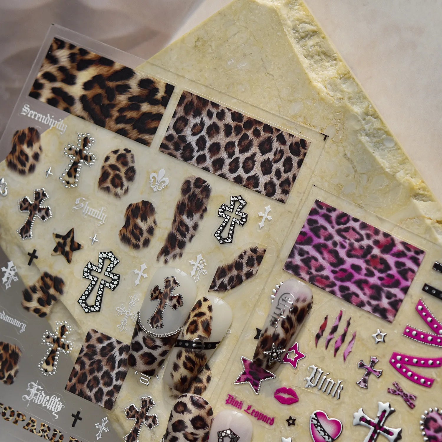 Retro Leopard Print Heart-shaped Nail Art Stickers 5D Metal Nail Sticker European and American Style Manicure Decorations Decals