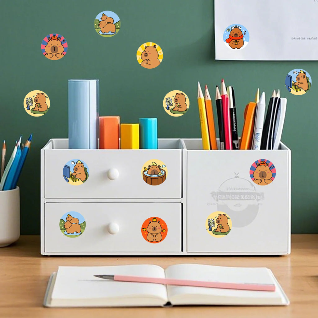 1Roll(500Pcs) Cartoon Capybara Animal Stickers Cute Reward Notebook Labels Laptop Stickers Decal Home Decoration